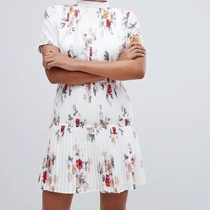 Boohoo Floral Pleated Mini Dress - White and Red